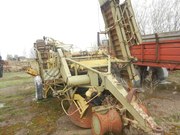 Картофельный комбайн Е-686